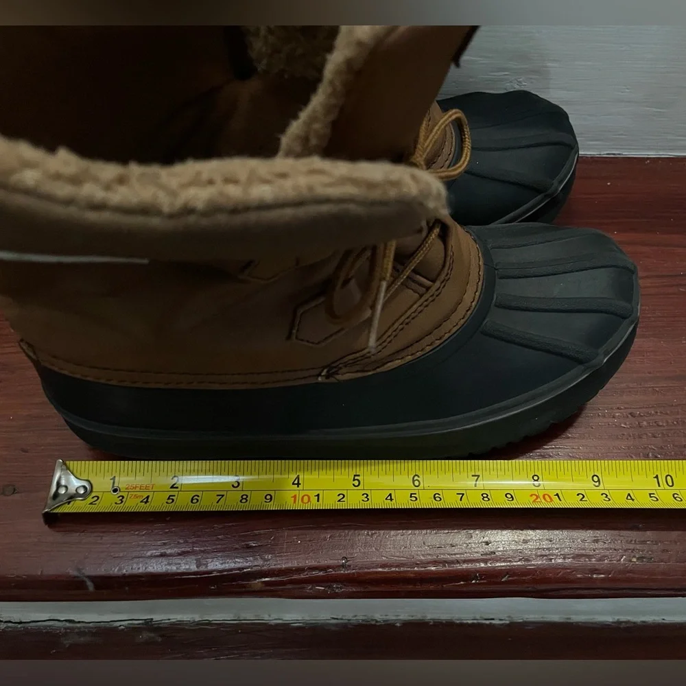 London Fog Brown and Black Snow Boots Kids size 5